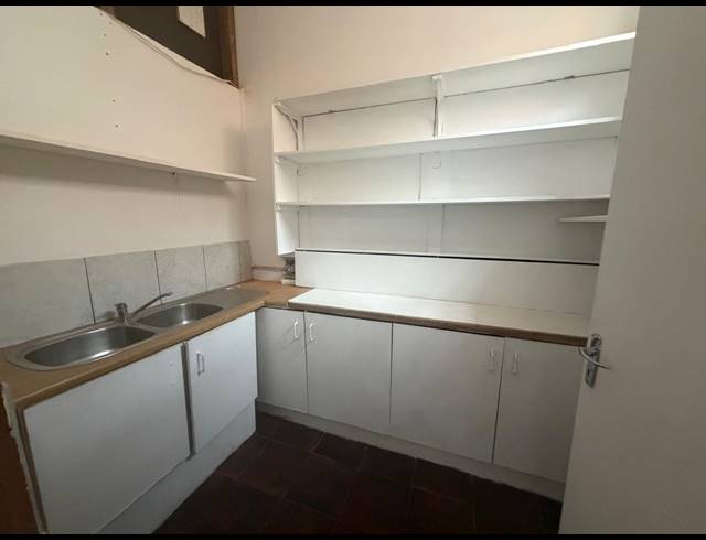 150M² MEDICAL SUITE TO LET IN PIETERMARITZBURG CENTRAL
